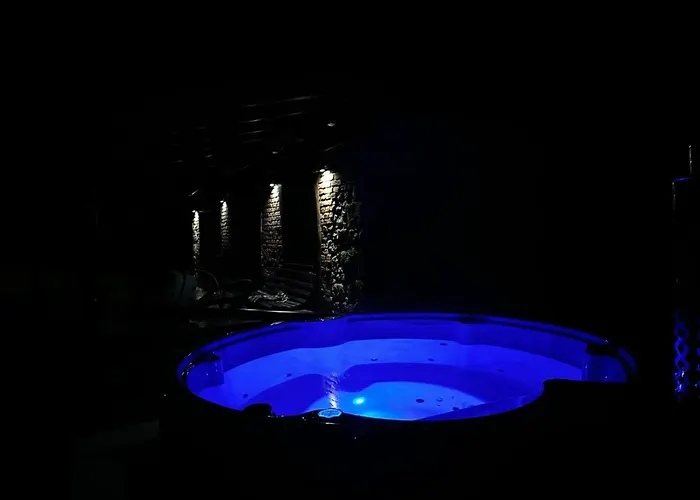 Haus In Sleme Skradsko Mit Whirlpool Und Parkplatz By Interhome Case de vacanță Zrnovac