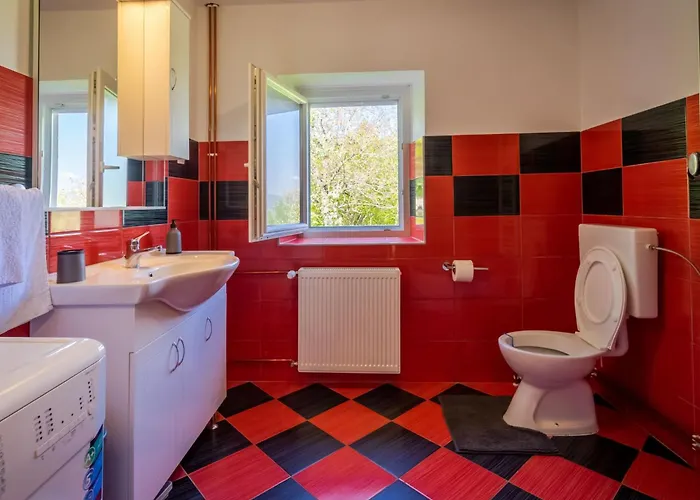 Haus In Sleme Skradsko Mit Whirlpool Und Parkplatz By Interhome * Zrnovac