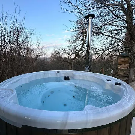 Haus In Sleme Skradsko Mit Whirlpool Und Parkplatz By Interhome Prázdninový dům