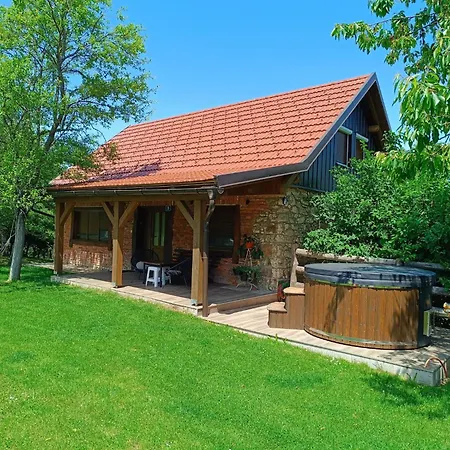Haus In Sleme Skradsko Mit Whirlpool Und Parkplatz By Interhome Prázdninový dům *